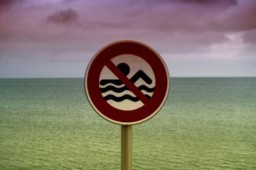 No swim sign thumb