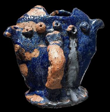 Blue flower vase-1 thumb