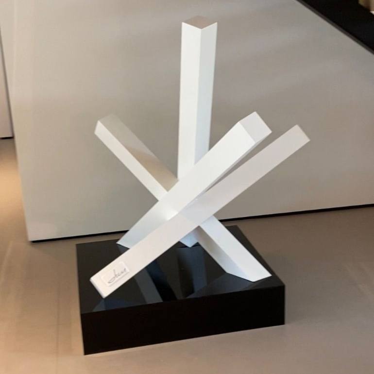 Original Modern Abstract Sculpture by Luis Kaiulani
