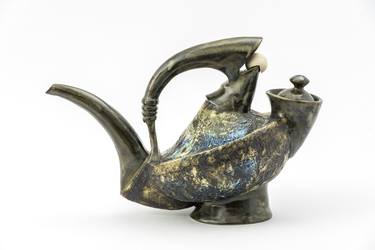 sculptural teapot by Otar Sharabidze thumb