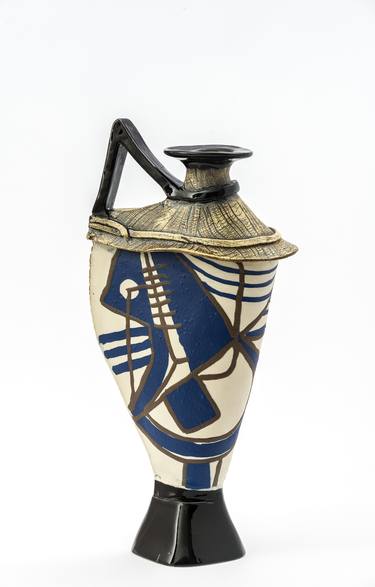 Sculptural vase by Otar Sharabidze thumb