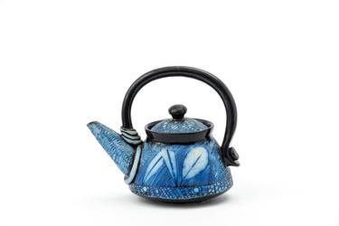 Teapot by Otar Sharabidze thumb