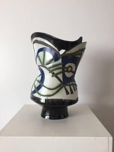 sculptural vase by Otar Sharabidze thumb