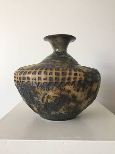 sculptural vase by Otar Sharabidze thumb