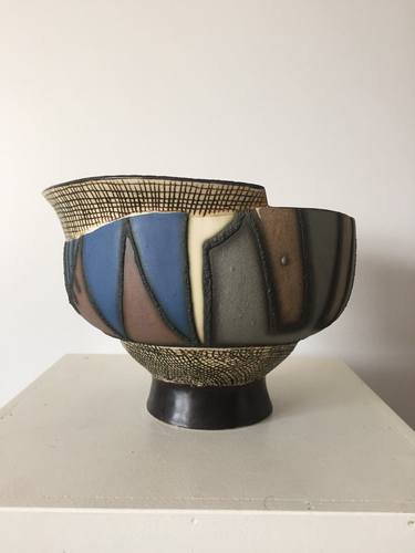 sculptural bowl by Otar Sharabidze thumb