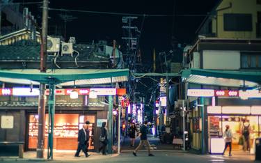 old maket street in kyoto - Limited Edition of 8 thumb