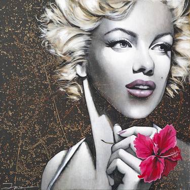 Marilyn with Hibiscus-Flower thumb