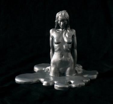 Original Figurative Nude Sculpture by Leonardo Pereznieto