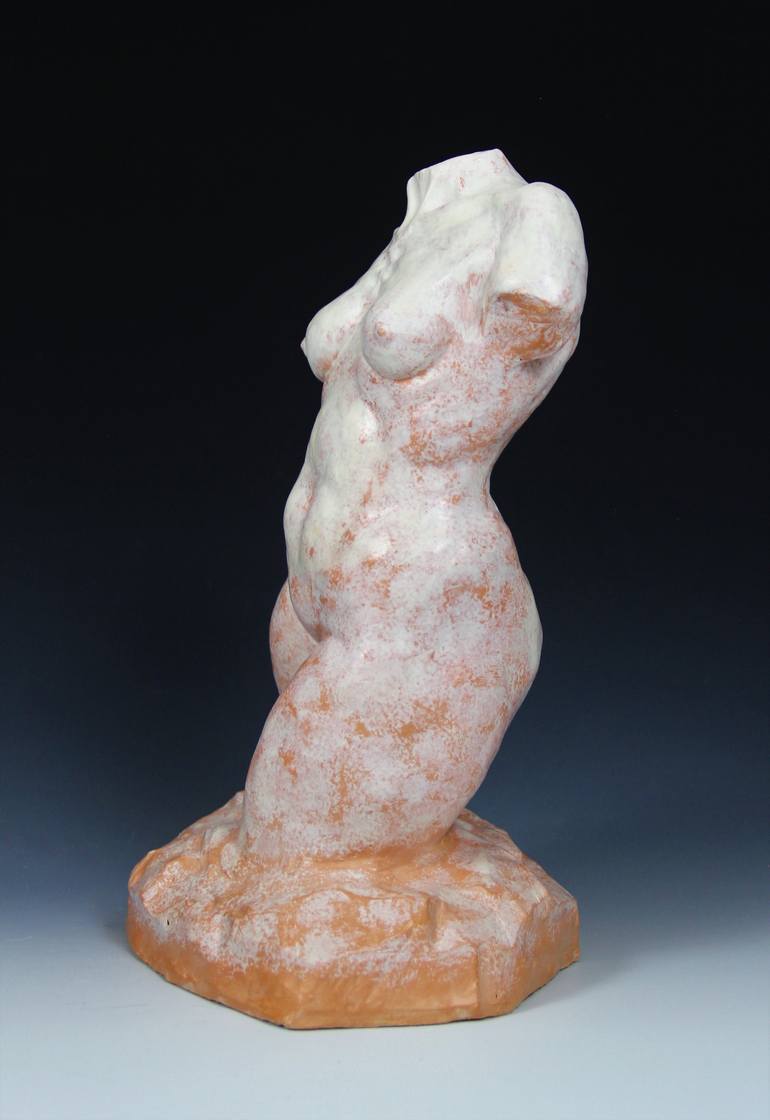 Original Figurative Women Sculpture by Irina Lakshin