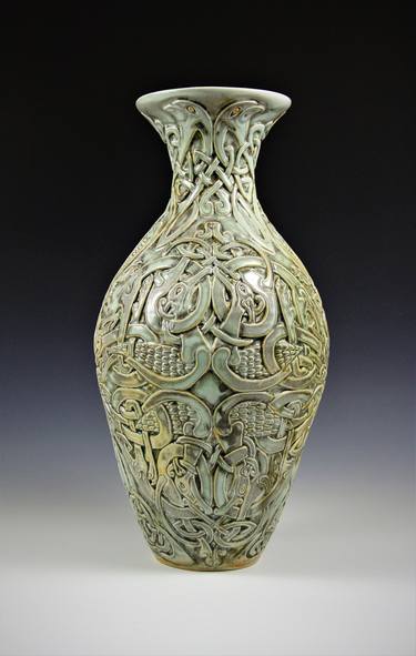 Celtic vase thumb