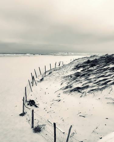 Beach landscape black and white thumb
