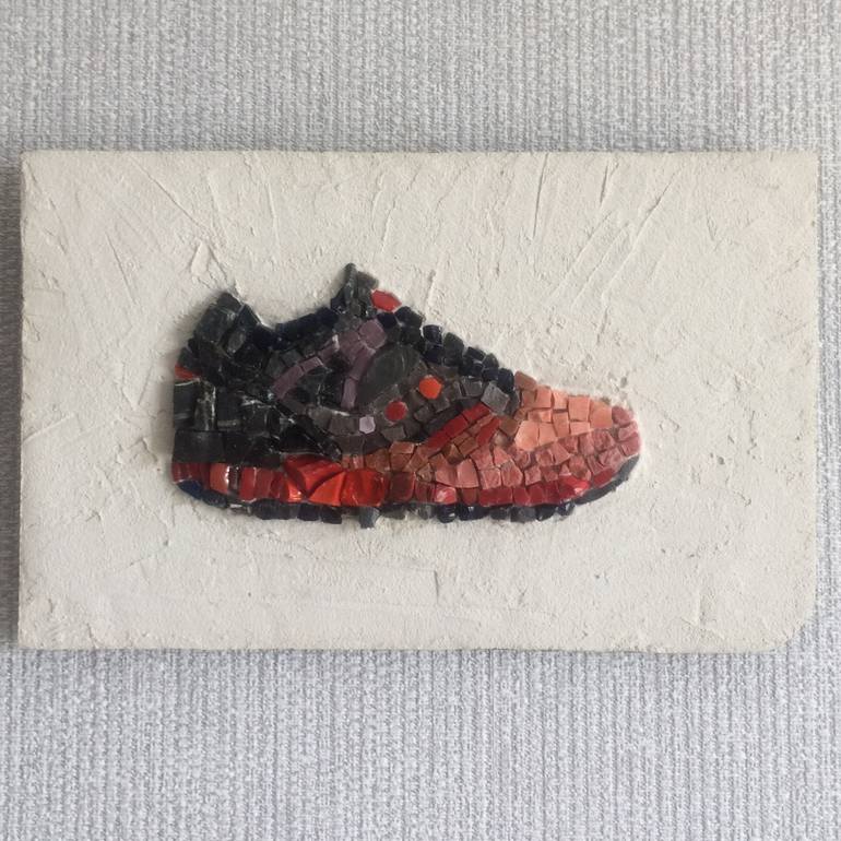 Mosaic wall art picture Sneaker, marble and smalti in black and red, minimalistic and modern - Print