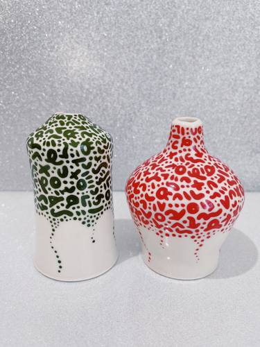 Small Red & Green Bud Vase Set thumb