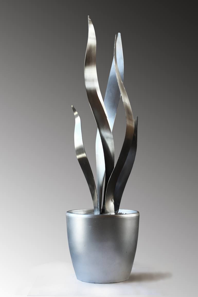 Original Minimalism Floral Sculpture by Roman Rabyk