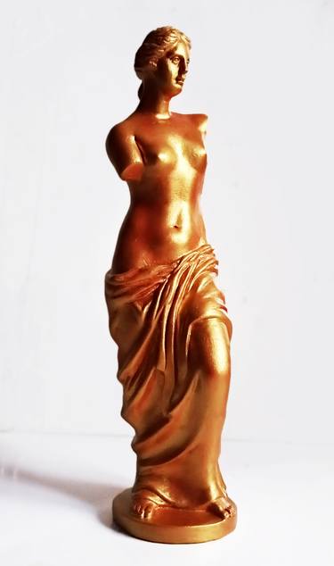 Venus (gold) thumb