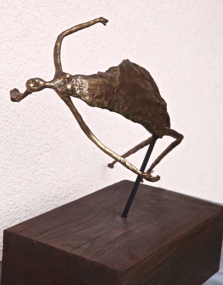 Original Figurative Women Sculpture by Teddy Carraro