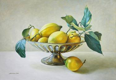 Lemons in a silver bowl thumb