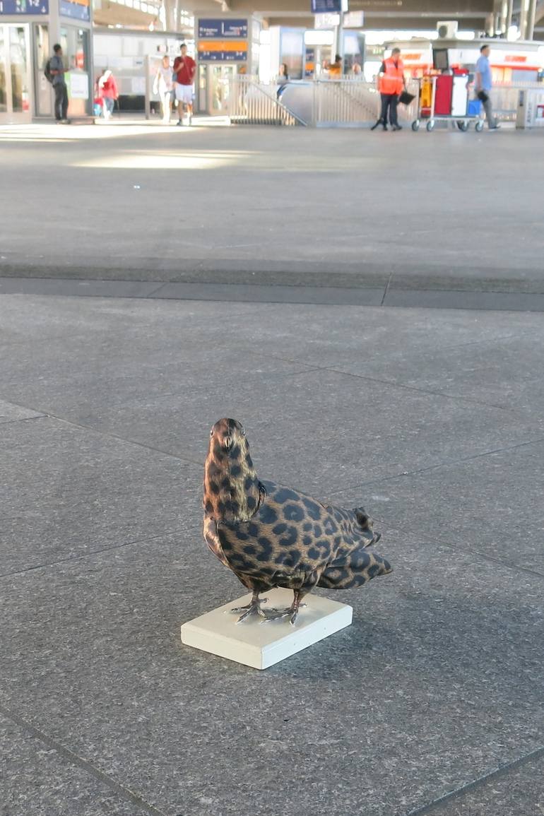 Original Animal Sculpture by Nina Krueger-Schmale