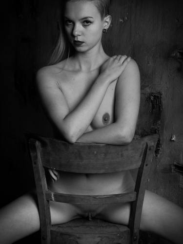 Art Nude Emi old chair Ilford limited #1 thumb