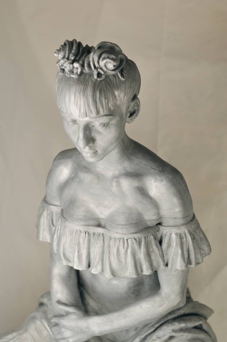 Original Realism Women Sculpture by Veronika Bernard