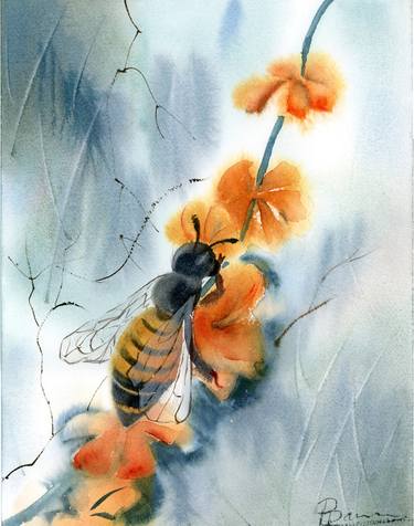 Honey bee with flower thumb