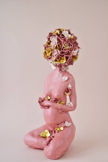 Original Figurative Women Sculpture by enon de Belen