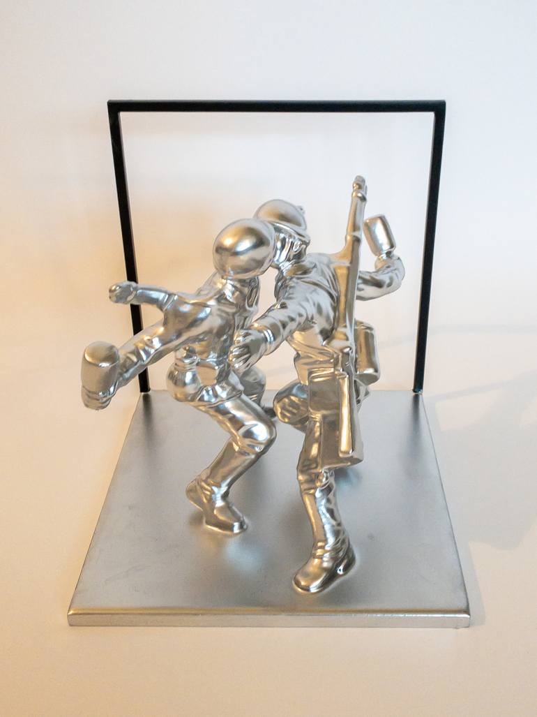 Original Figurative Love Sculpture by btames de voogd