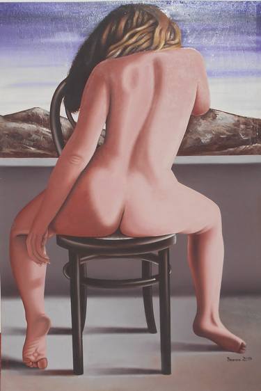mujer desnuda con paisaje de fondo thumb