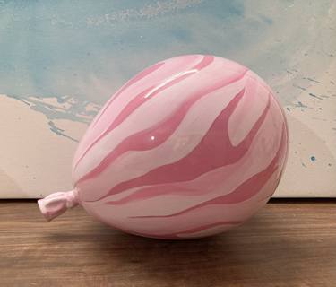 Pastel pink pattern balloon thumb