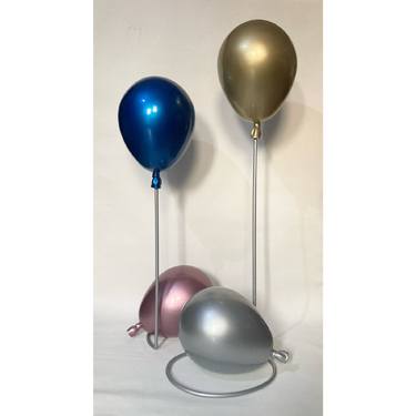 Balloon installation (set of 4) thumb