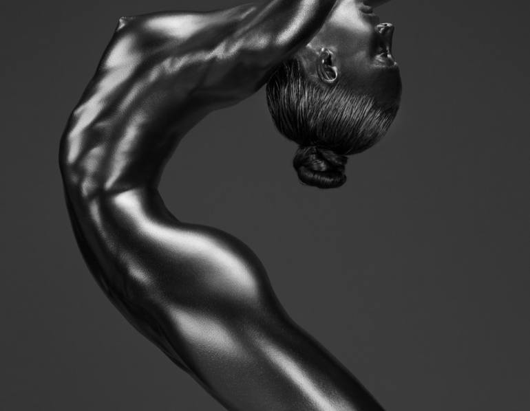 Original Black & White Body Photography by Yevgeniy Repiashenko