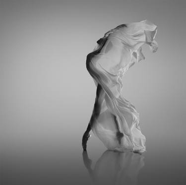 Original Black & White Women Photography by Yevgeniy Repiashenko