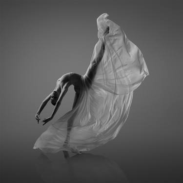 Original Black & White Women Photography by Yevgeniy Repiashenko