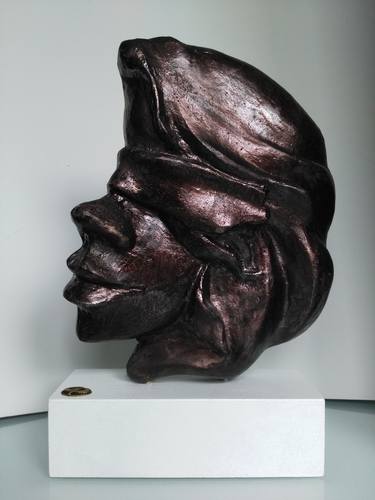 Original Figurative People Sculpture by Ljiljana Palfi