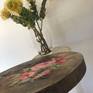 Side view of the circular canvas