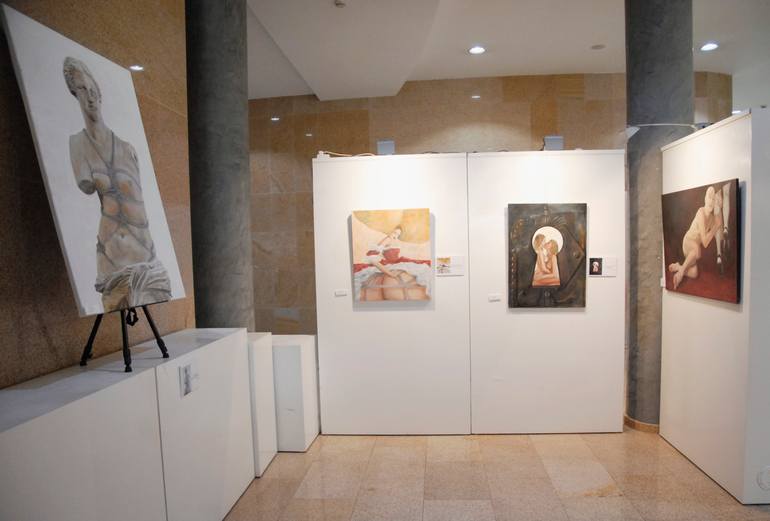 Original Figurative Women Painting by Sandra Renzi