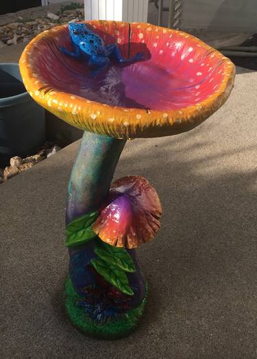 Hand Painted Bird bath thumb