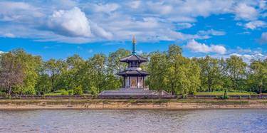 Peace pagoda at Battersea Park - Limited Edition of 15 thumb