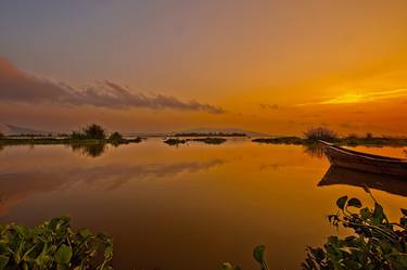 Sunset over Yuriria lake - Limited Edition of 15 thumb