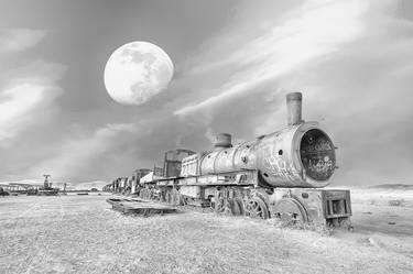 Moon train thumb