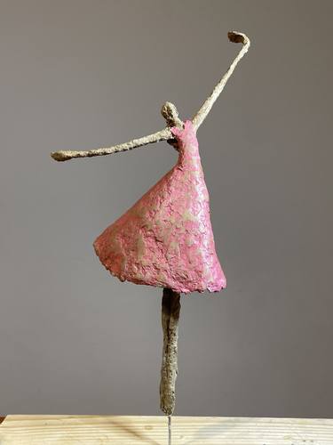 Original Minimalism Women Sculpture by Bita Anvari