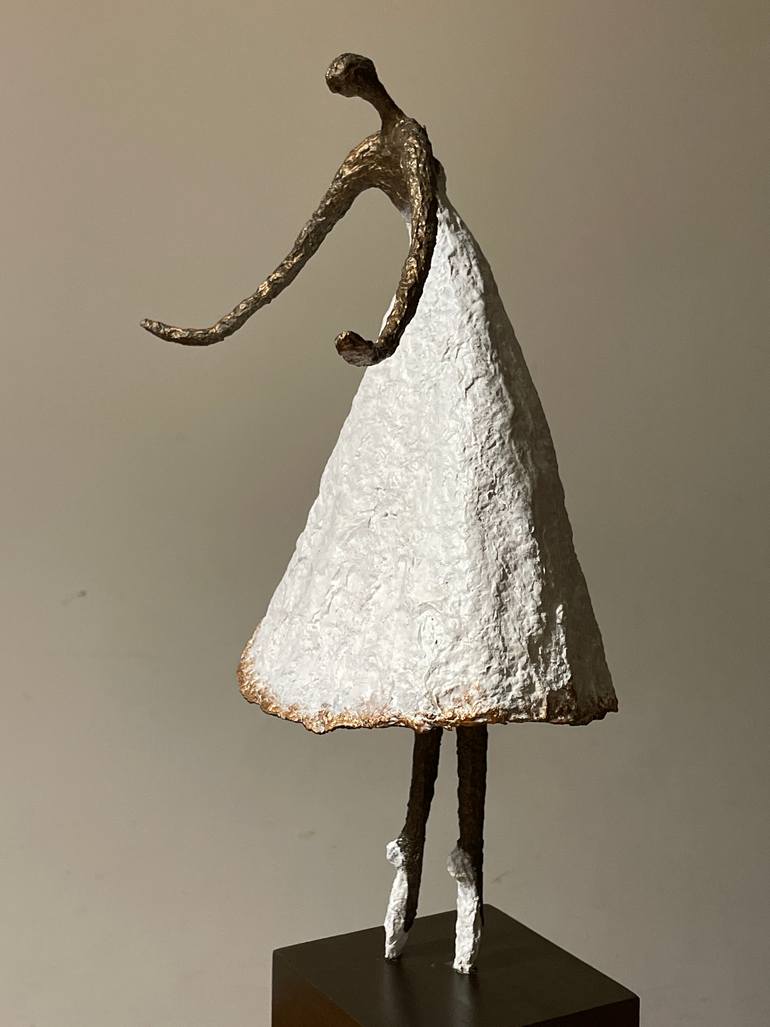 Original Minimalism Women Sculpture by Bita Anvari