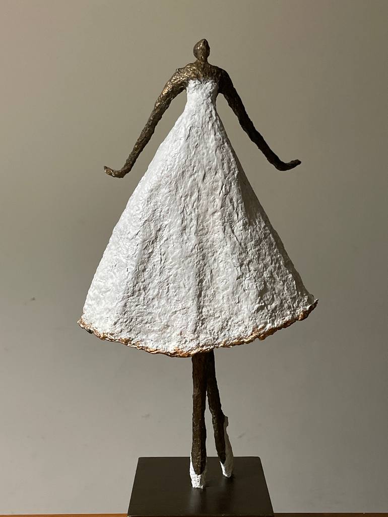 Original Minimalism Women Sculpture by Bita Anvari