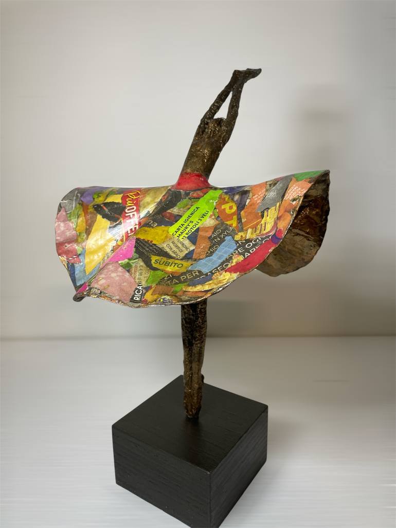 Original Minimalism Women Sculpture by Bita Anvari