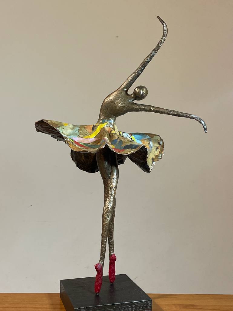 Original Minimalism Women Sculpture by Bita Anvari