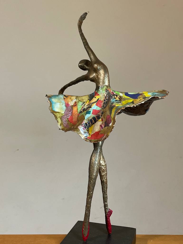 Original Minimalism Women Sculpture by Bita Anvari