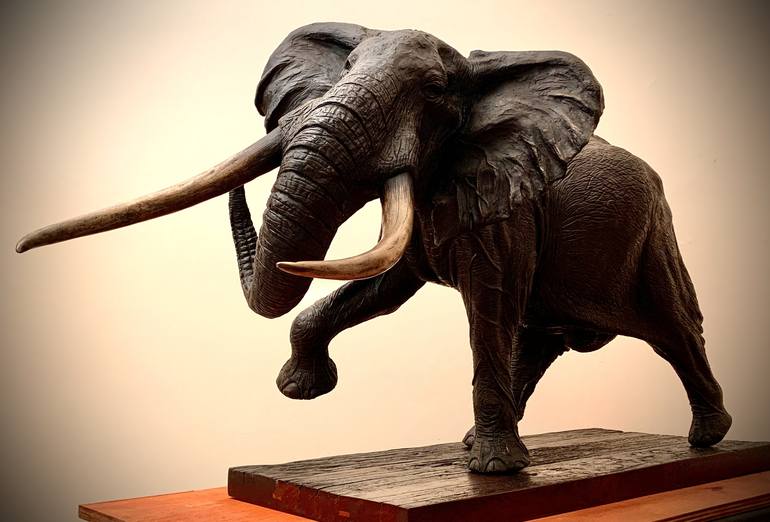 Original Photorealism Animal Sculpture by Brandon Borgelt