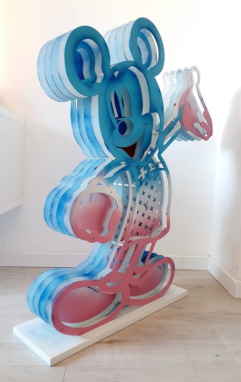 Original Modern Pop Culture/Celebrity Sculpture by pierre lamblin