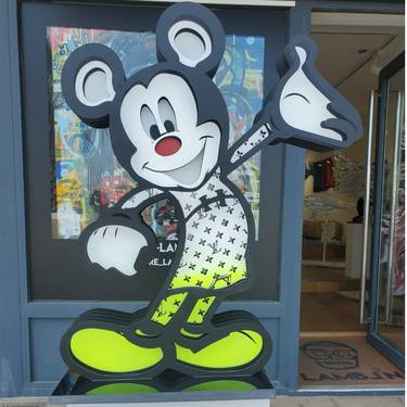 Le Mickey s'habille en Vuitton 2 by pierre lamblin thumb