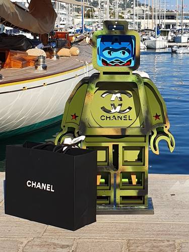 Le Playmobil s'habille en Chanel par Pierre Lamblin thumb